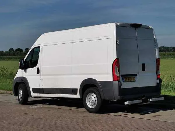 Peugeot Boxer 150  HDI XT L2H2 Image 5